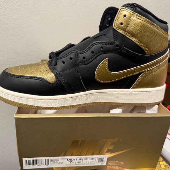 Jordan 1 Black and Gold 7Y * Brand New* - Picture 1 of 1